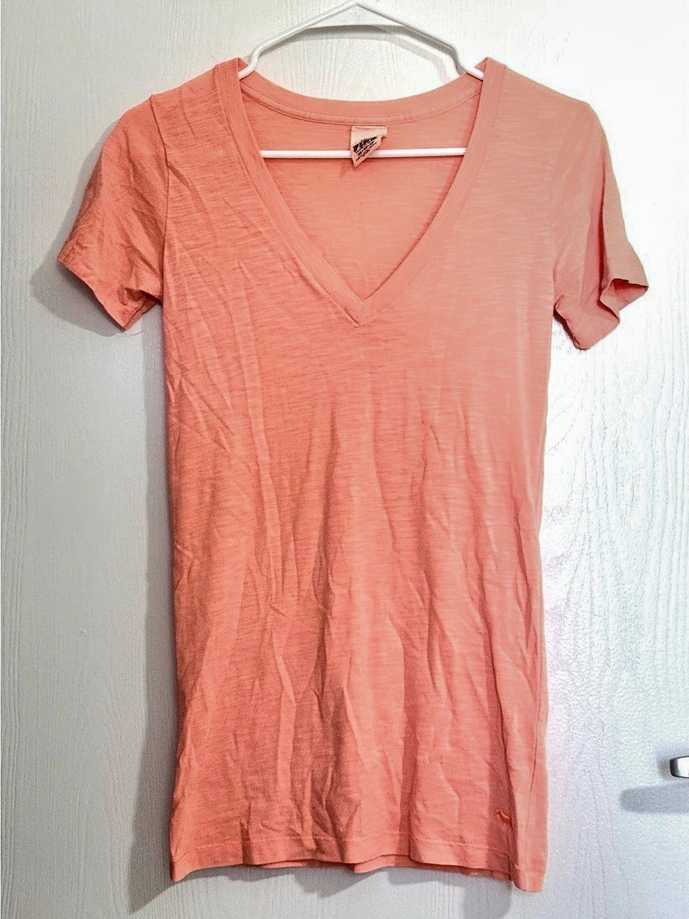 Vintage Y2K Victoria’s Secret PINK V-Neck Tee Size XS sherbet orange color